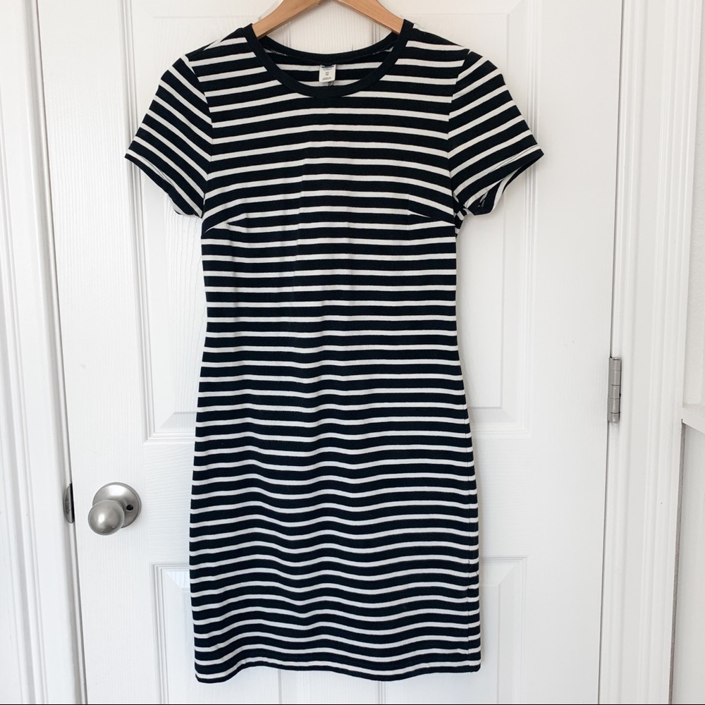 Old Navy T-Shirt Shift Dress